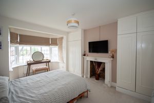 Bed 1- click for photo gallery